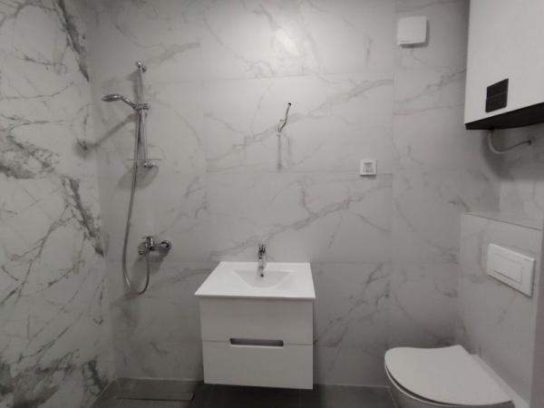 Slika 5 - Prodaja stana, 92m2, Grbavica Novi Sad, sa terasom, ima lift