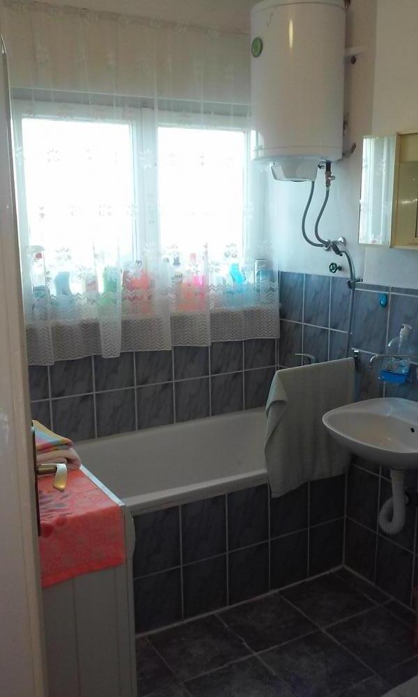 Slika 7 - Beočin Centar, stan 70kvm, 60.000e, 0641227271 Vojka Jevtić 