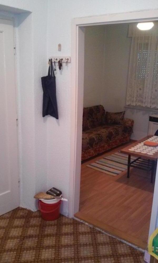 Slika 10 - Beočin Centar, stan 70kvm, 60.000e, 0641227271 Vojka Jevtić 