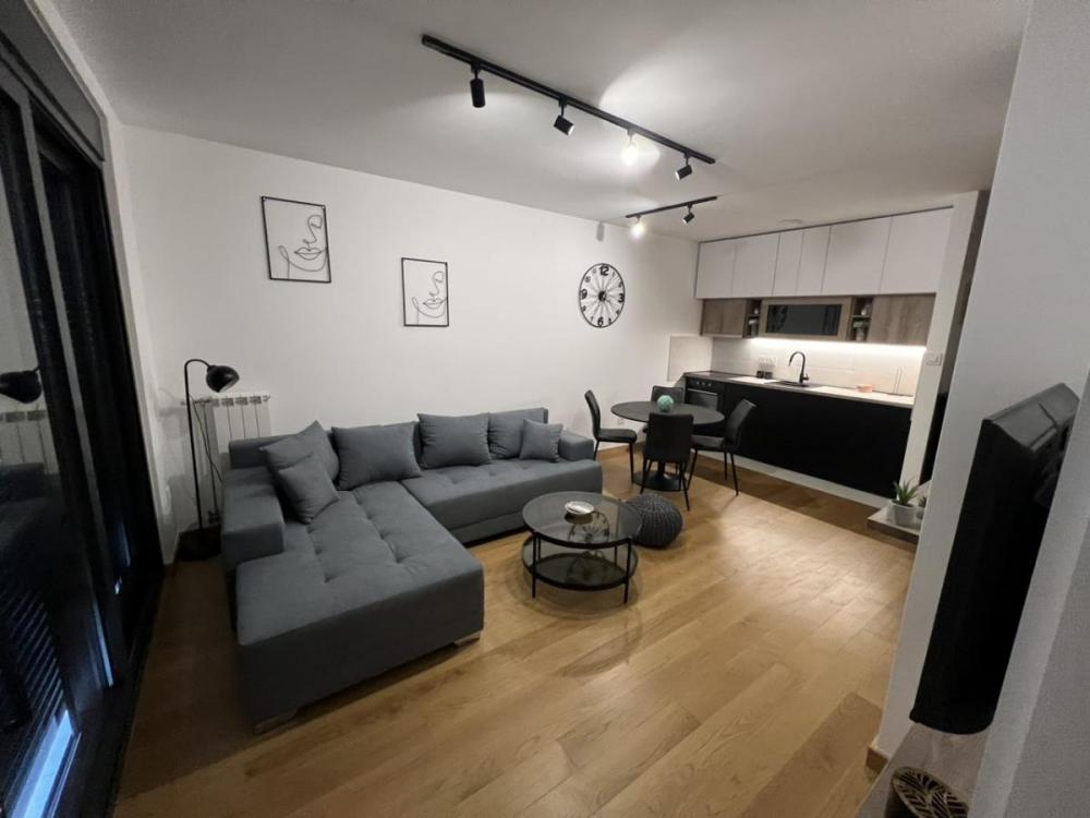 Slika 8 - Nov dvosoban stan na Rotkvariji