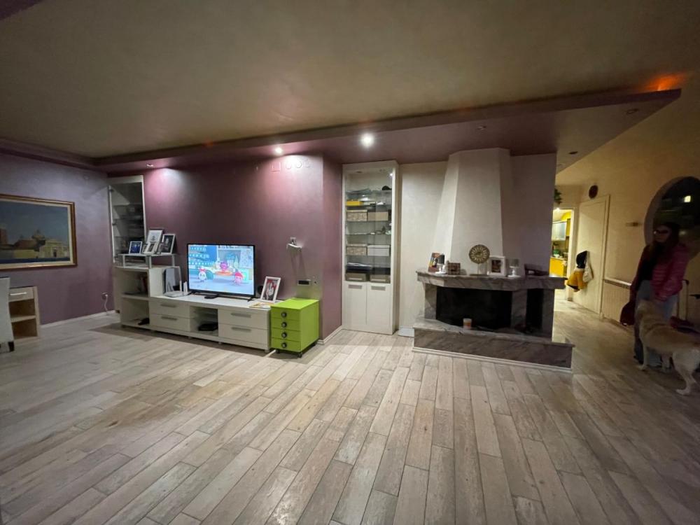 Slika 3 - Petosoban stan 174m Duplex kod Bul. oslobođenja