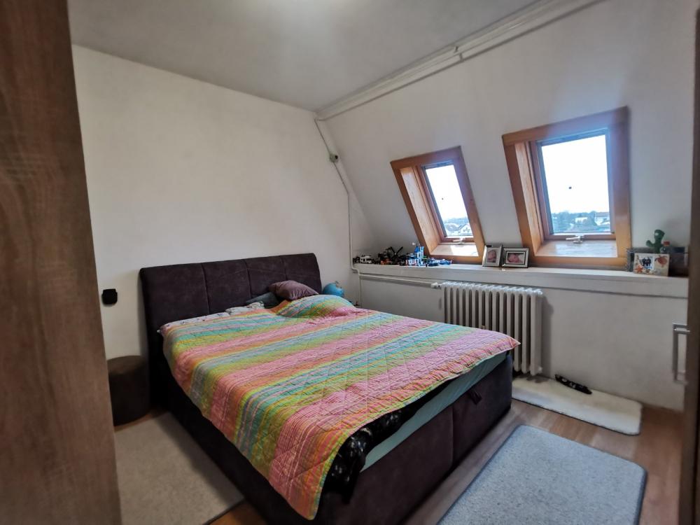 Slika 4 - Prostran stan sa puno svetlosti