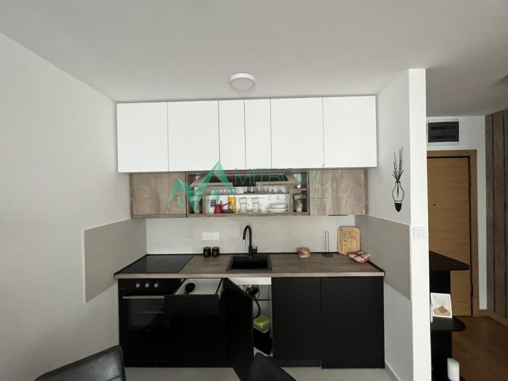 Slika 4 - Prodaja luksuznog stana Novi Sad, Salajka