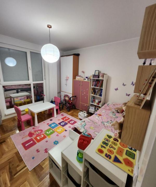 Slika 11 - Stan na dva nivoa u urbanoj vili na Telepu