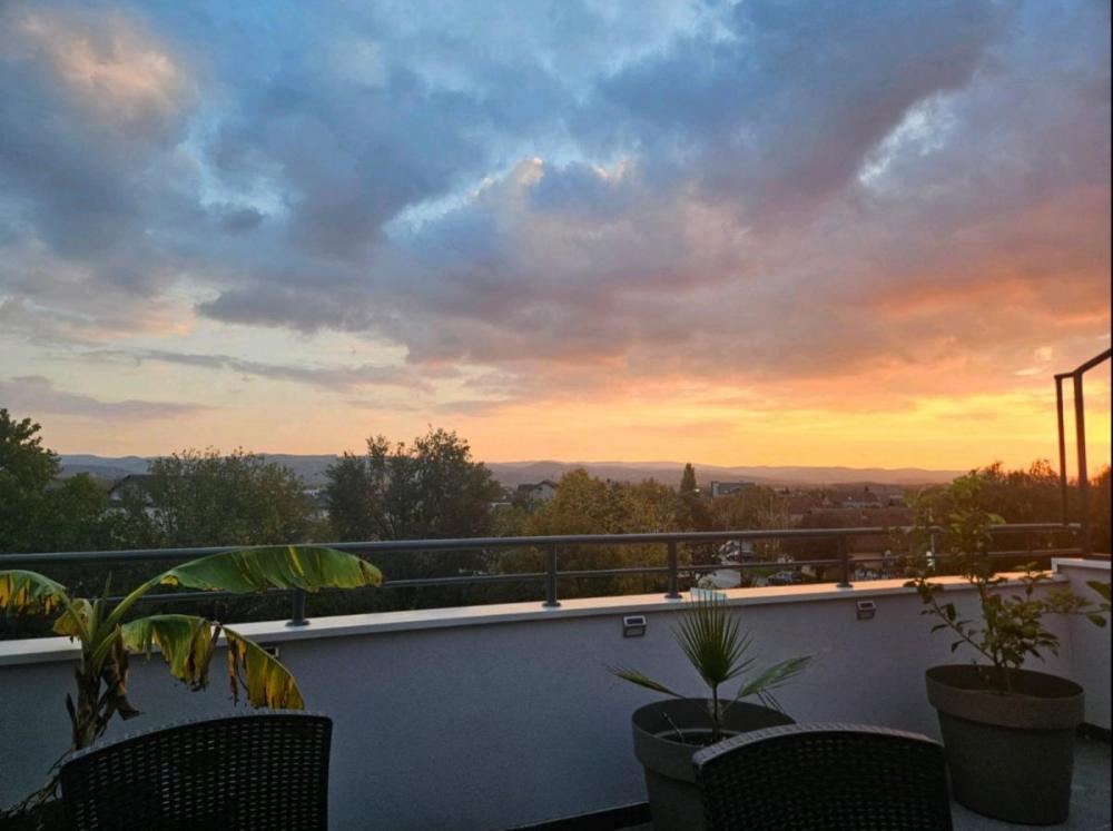 Slika 7 - Stan na dva nivoa u urbanoj vili na Telepu