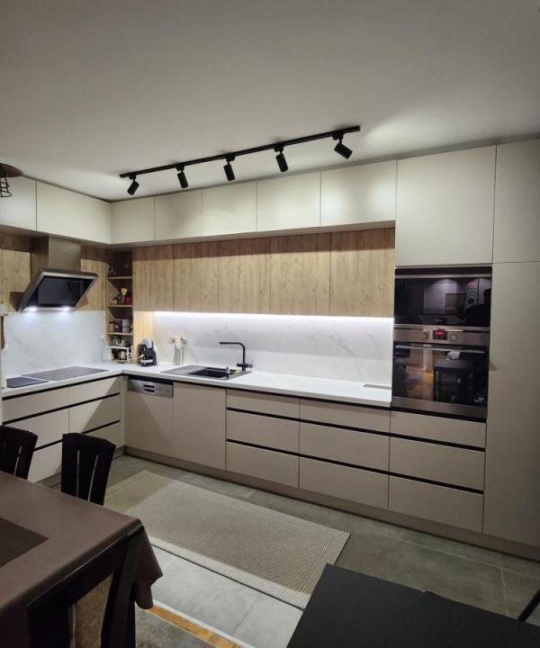 Slika 3 - Stan na dva nivoa u urbanoj vili na Telepu