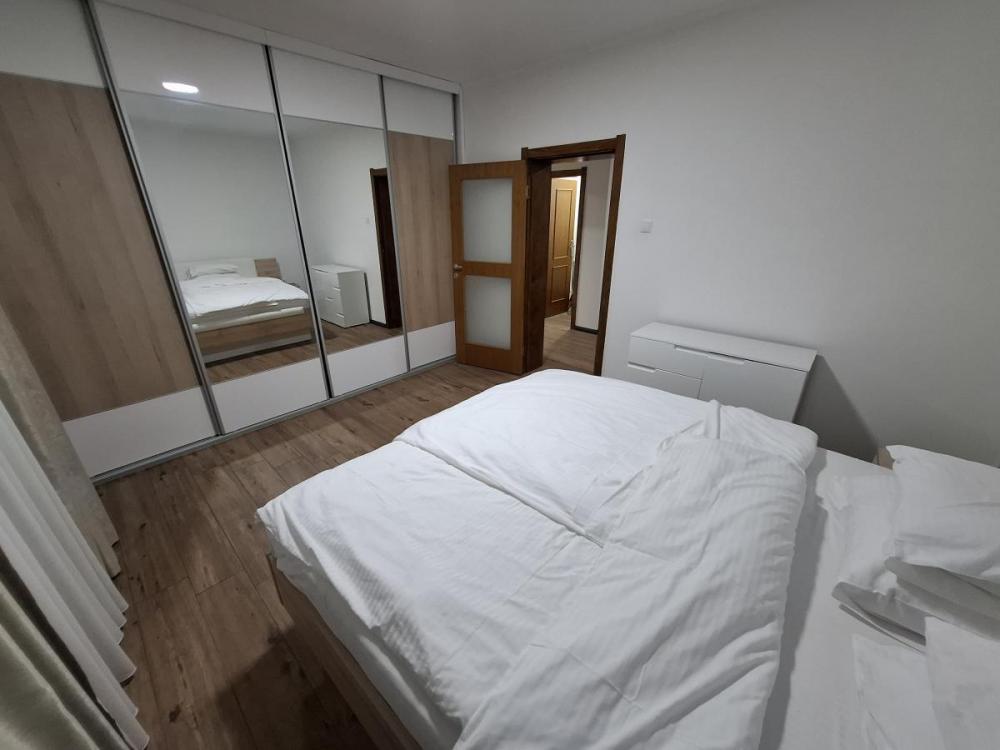 Slika 8 - Trosoban, 85m2, Klisa Novi Sad, sa terasom, sa parkingom