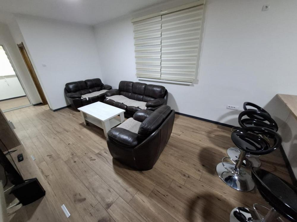 Slika 2 - Trosoban, 85m2, Klisa Novi Sad, sa terasom, sa parkingom