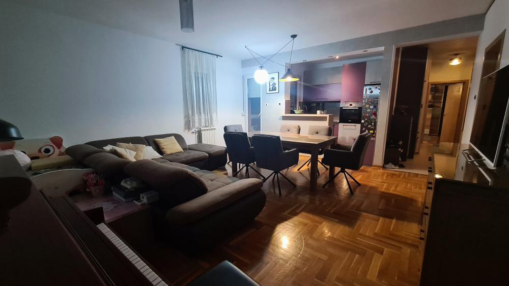 Slika 1 - Komforan namešten stan 80m2 idealan za porodice sa 1 detetom 