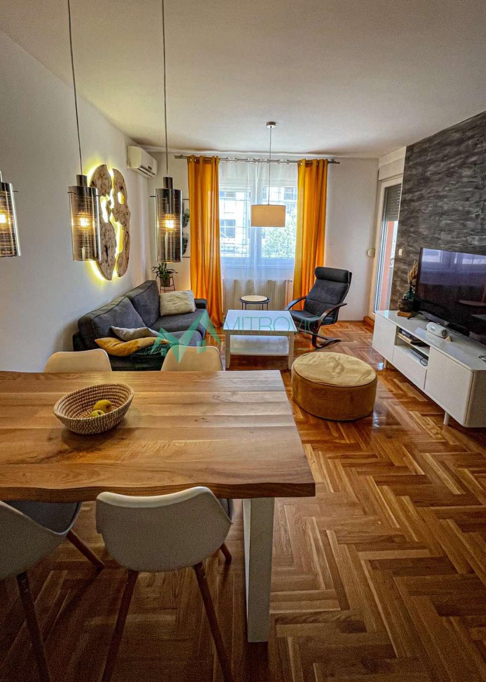 Slika 1 - Četvorosoban, 74m2, Telep Novi Sad, sa terasom, sa parkingom