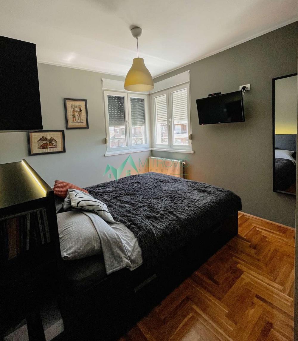 Slika 6 - Četvorosoban, 74m2, Telep Novi Sad, sa terasom, sa parkingom