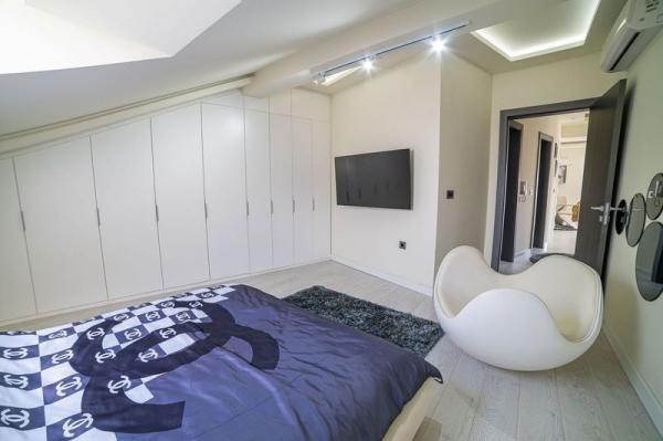 Slika 7 - Lux stan na potezu Zeleznicke stanice!