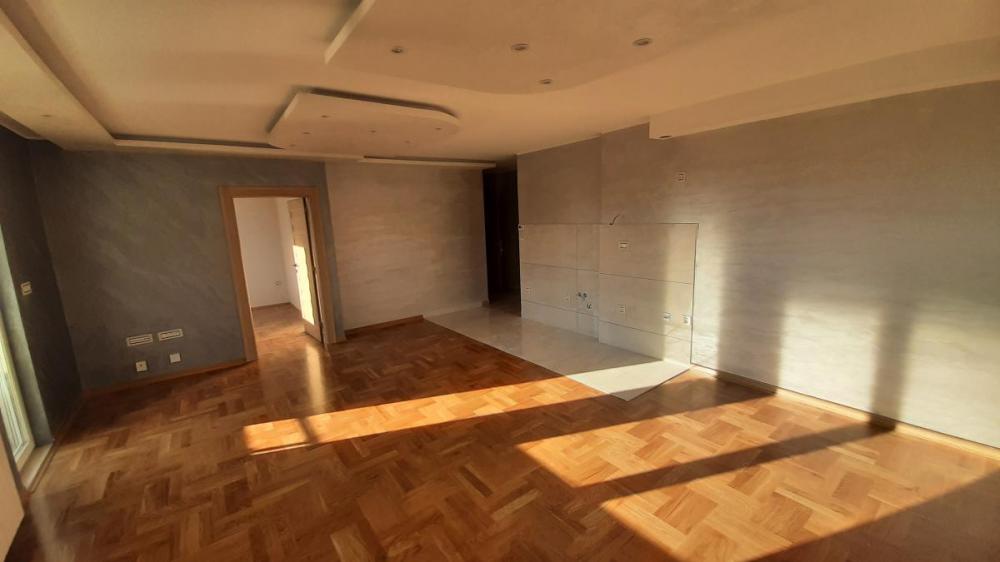 Slika 3 - Nov Trosoban Lux stan početak Telepa