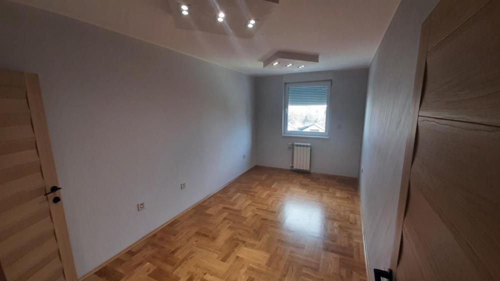 Slika 5 - Nov Trosoban Lux stan početak Telepa