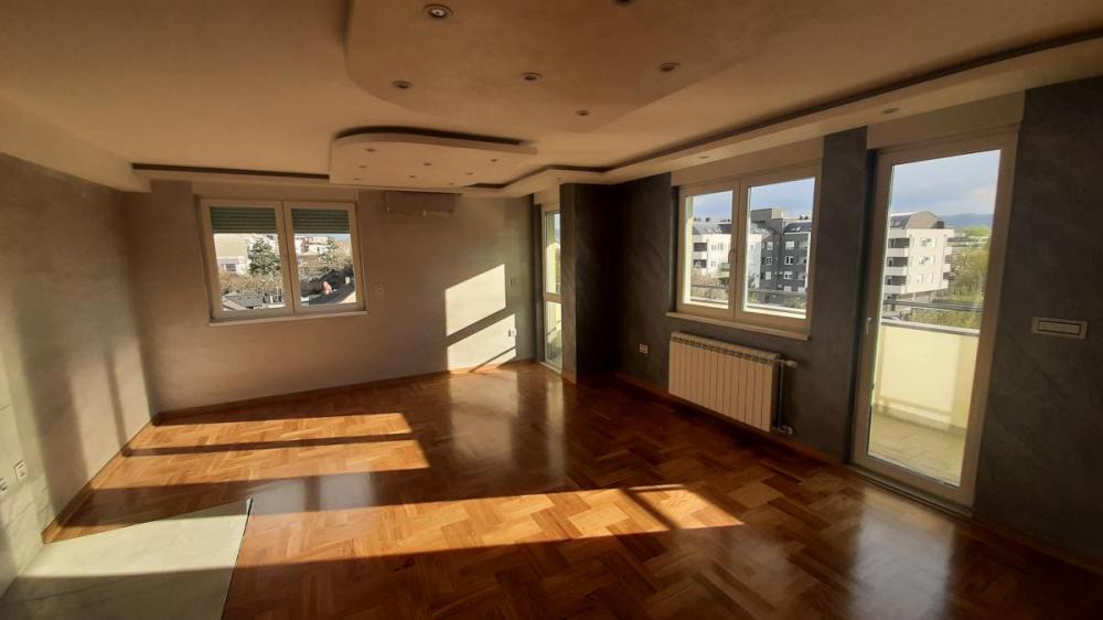 Slika 1 - Nov Trosoban Lux stan početak Telepa