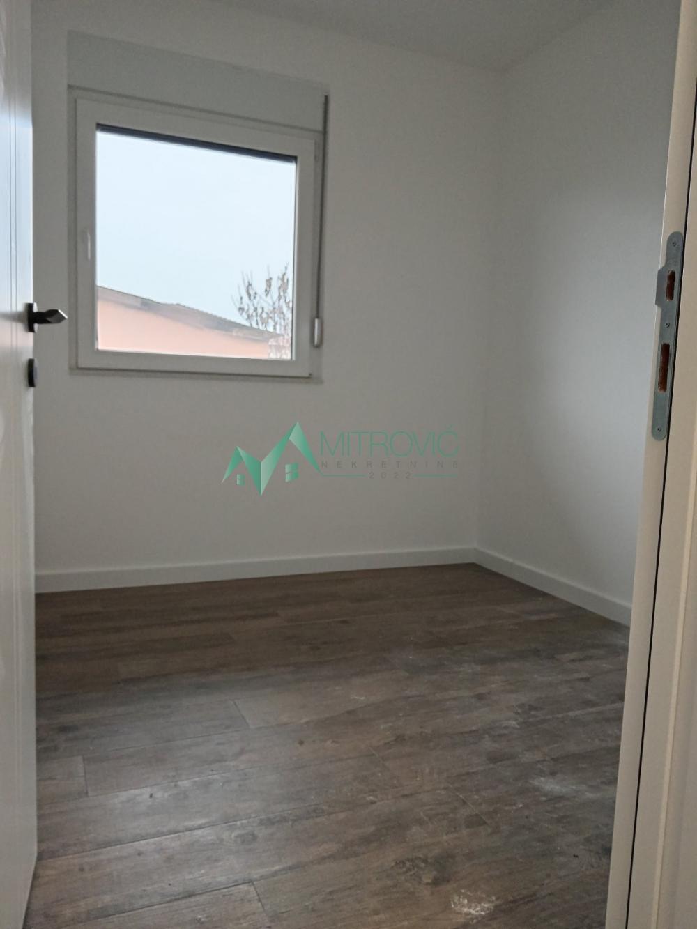 Slika 3 - Novi Sad, Veternička rampa - Nov, neuseljavan komforan četvorosoban stan sa parking mestom 