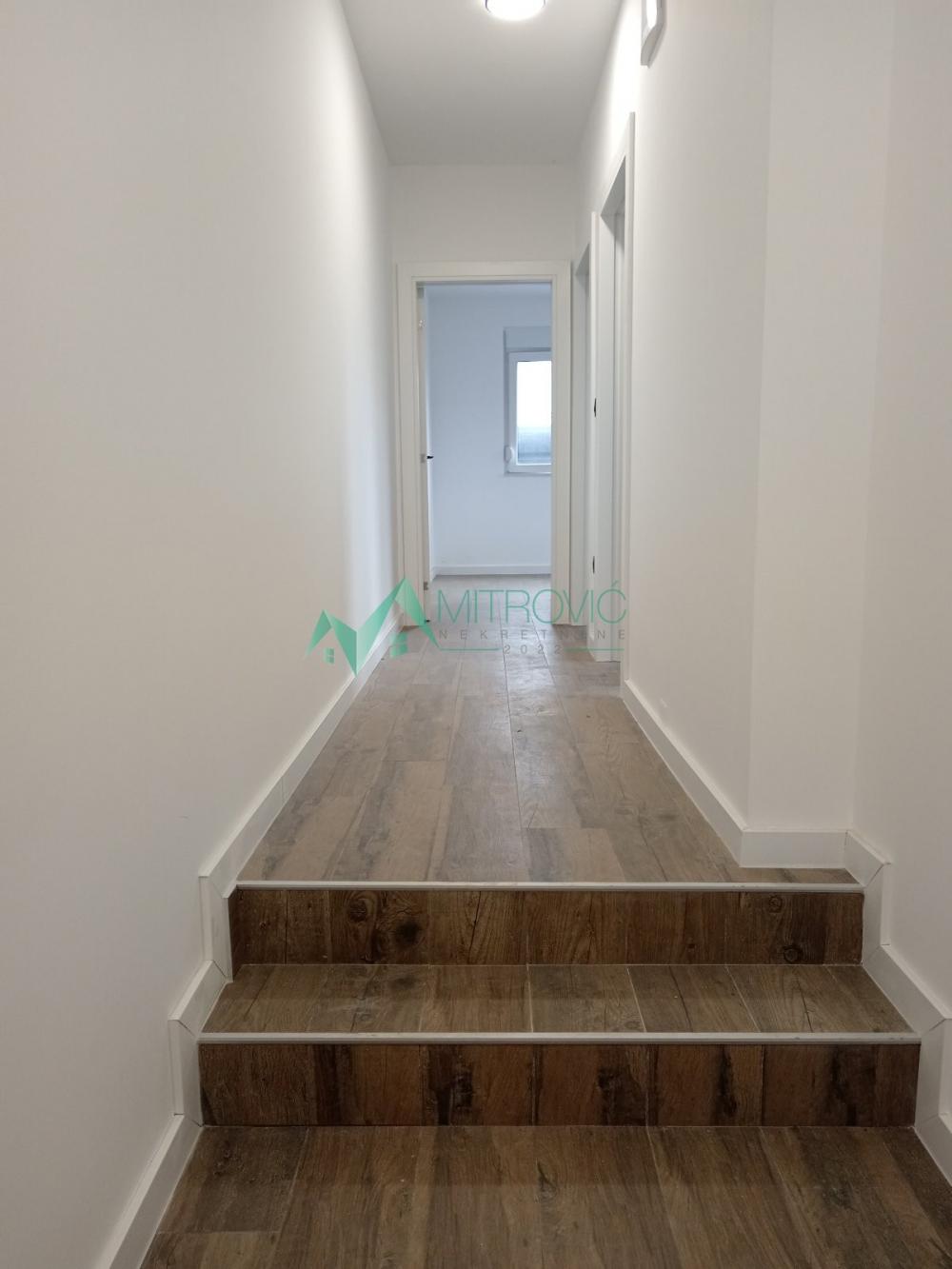 Slika 6 - Novi Sad, Veternička rampa - Nov, neuseljavan komforan četvorosoban stan sa parking mestom 