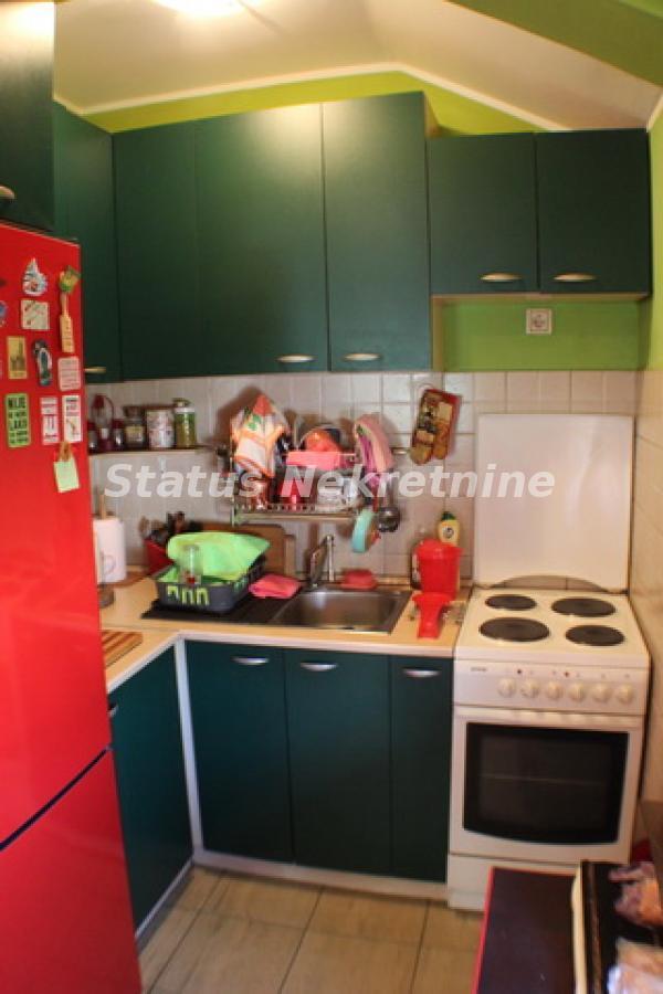 Slika 9 - Dvoiposoban, 59m2, Grbavica Novi Sad, sa terasom, ima lift