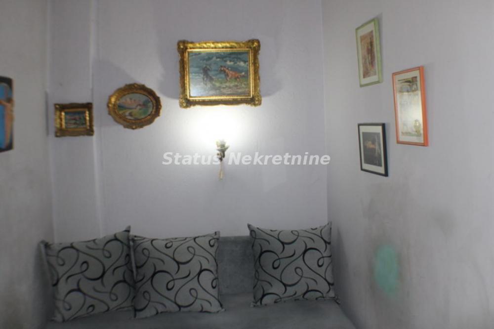 Slika 2 - Trosoban, 70m2, Stari grad Novi Sad