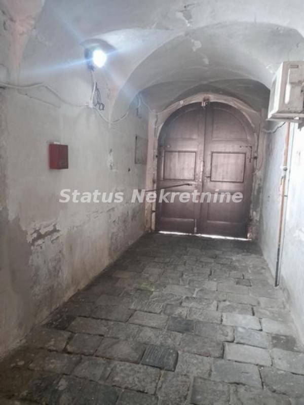 Slika 9 - Petrovaradin-Četvorosoban stan 188 m2 u Gradiću ispod Tvrđave za Probrane kupce i za Biznis