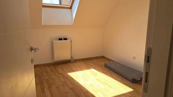 Slika 3 - Dvoiposoban stan na Novoj Detelinari.