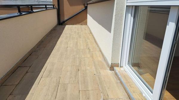 Slika 8 - Dvoiposoban stan na Novoj Detelinari.