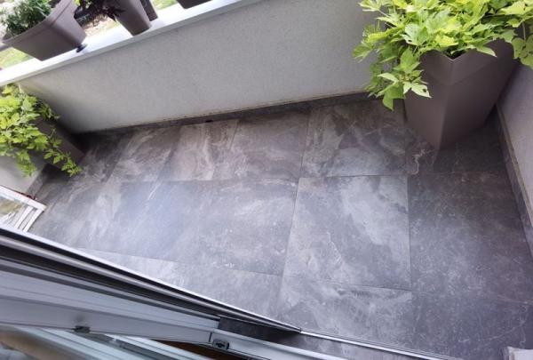 Slika 10 - LUX CETVOROSOBAN U PRELEPOM KOMPLEKSU!