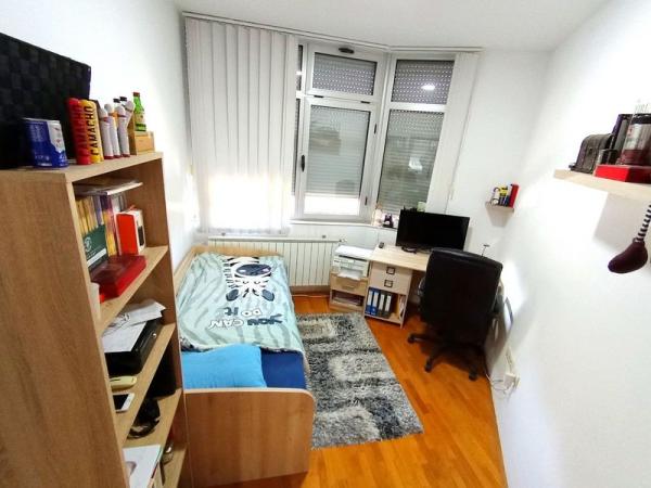 Slika 1 - Jednoiposoban, 43m2, Bulevar Evrope Novi Sad, ima lift