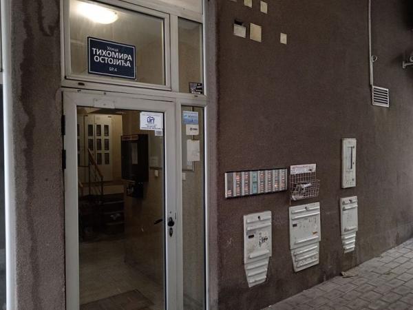 Slika 11 - Jednoiposoban, 43m2, Bulevar Evrope Novi Sad, ima lift