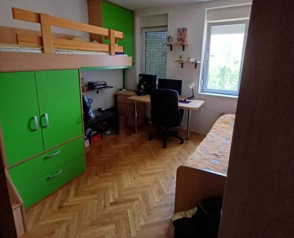 Slika 7 - Odličan trosoban stan na Novoj Detelinari!