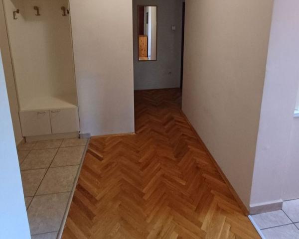 Slika 9 - Odličan trosoban stan na Novoj Detelinari!