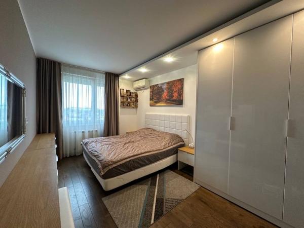 Slika 4 - Odličan četvorosoban stan na Bulevaru Evrope!