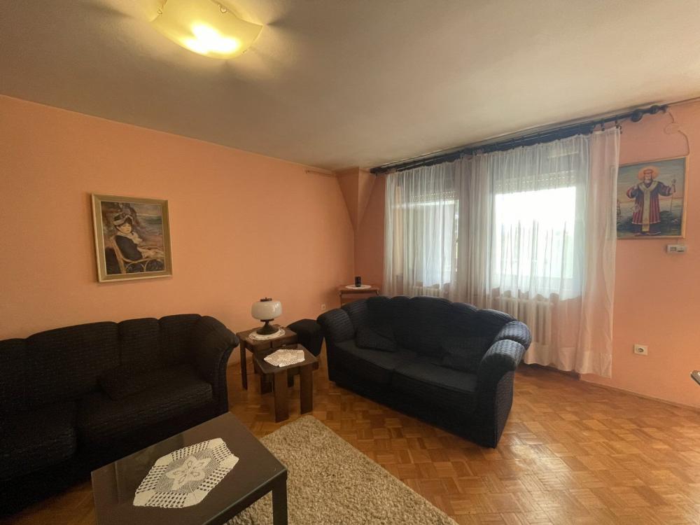 Slika 2 - Na prodaju trosoban stan u jednoj od najlepših ulica na Telepu - 72m2 - Šifra: 536652