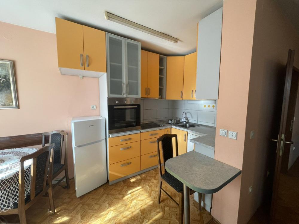 Slika 5 - Na prodaju trosoban stan u jednoj od najlepših ulica na Telepu - 72m2 - Šifra: 536652