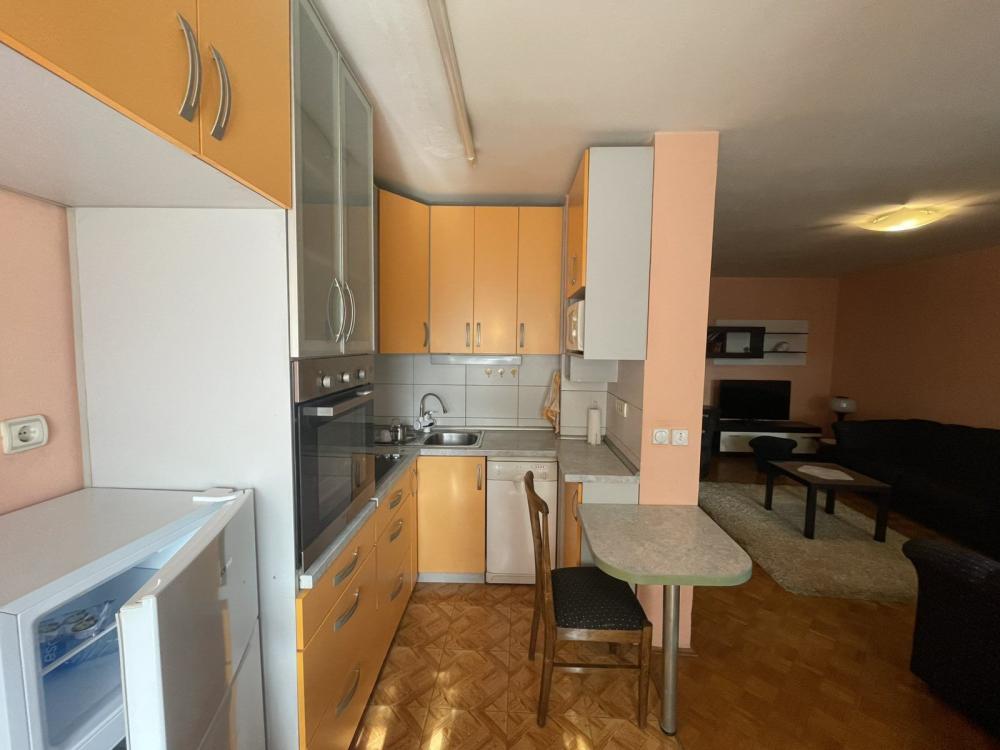 Slika 6 - Na prodaju trosoban stan u jednoj od najlepših ulica na Telepu - 72m2 - Šifra: 536652