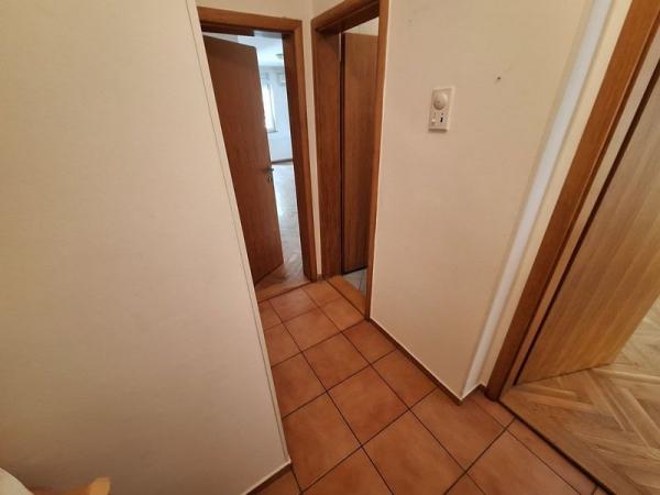 Slika 1 - Dvosoban, 55m2, Bulevar oslobođenja Novi Sad, sa terasom