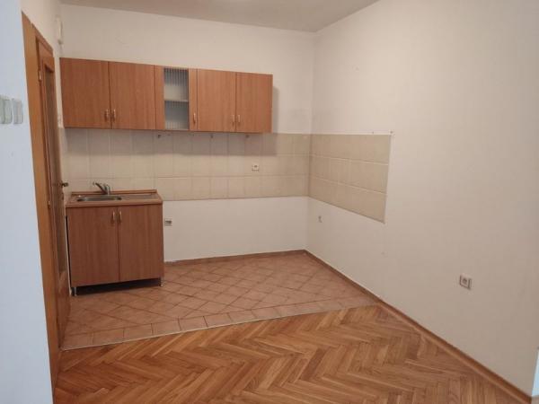 Slika 4 - Dvosoban, 55m2, Bulevar oslobođenja Novi Sad, sa terasom