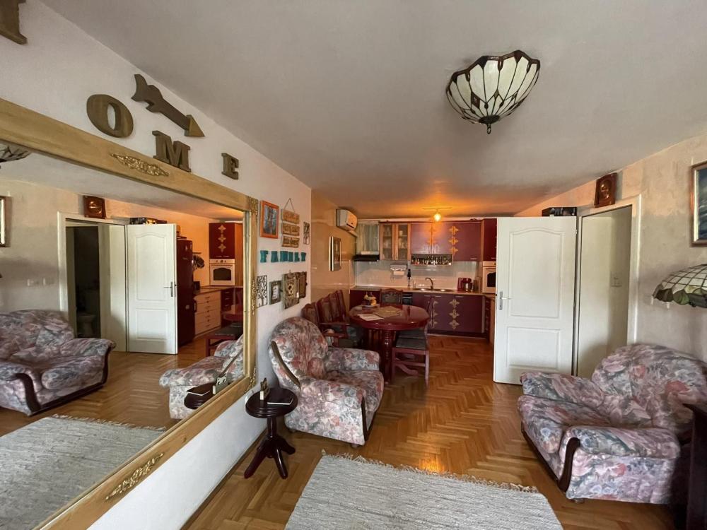 Slika 1 - Prodaje se stan na PODBARI! - Šifra: 518576