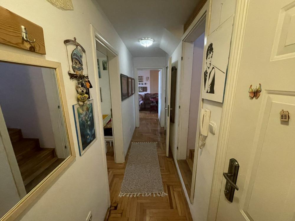 Slika 8 - Prodaje se stan na PODBARI! - Šifra: 518576