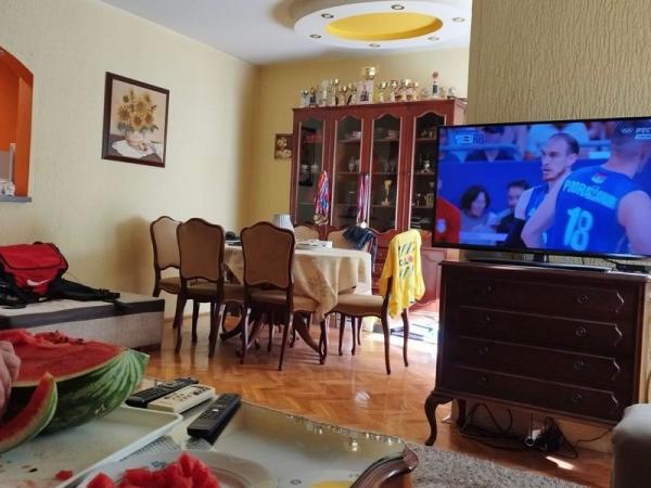 Slika 6 - Odličan trosoban stan na Novoj Detelinari!