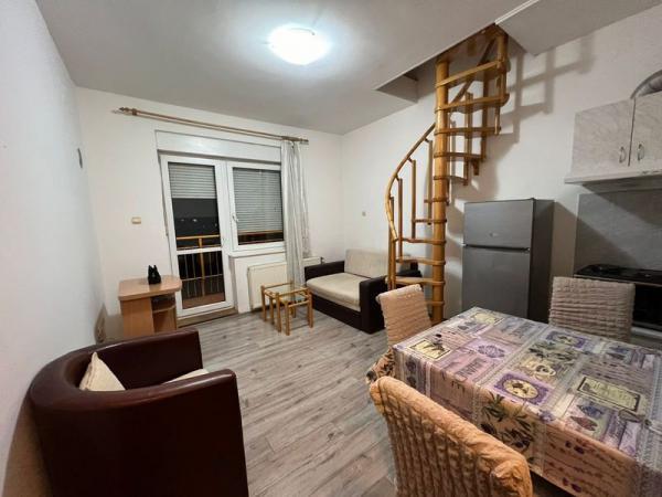 Glavna slika -Dvosoban stan na Grbavici!