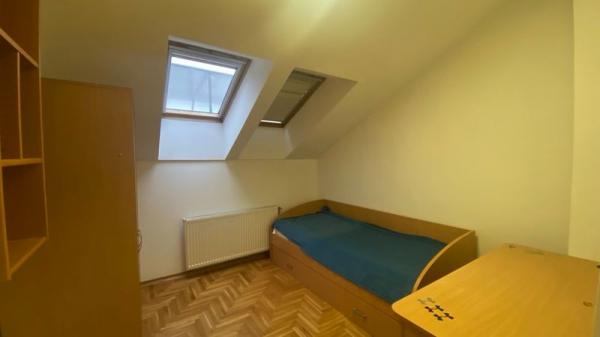 Slika 1 - Šestosoban odličan stan!