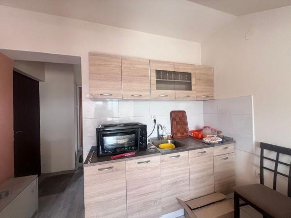 Slika 2 - Odličan jednoiposoban stan na Telepu!