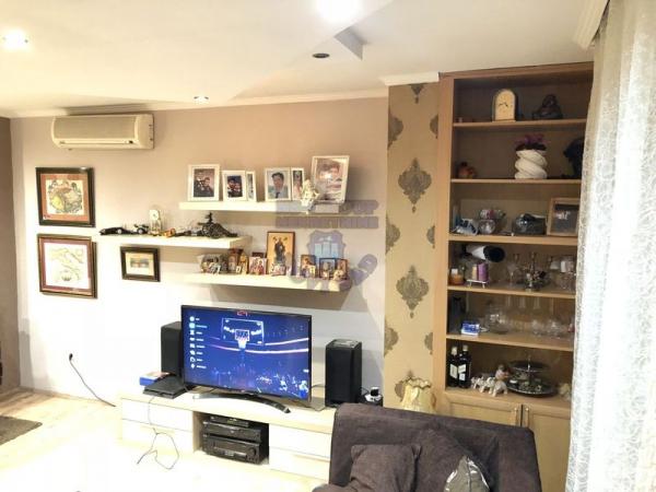 Slika 1 - Troiposoban, 84m2, Liman 4 Novi Sad, sa terasom, ima lift