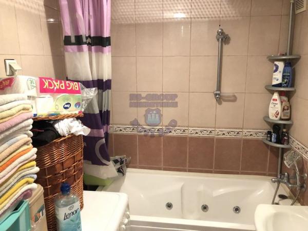 Slika 4 - Troiposoban, 84m2, Liman 4 Novi Sad, sa terasom, ima lift