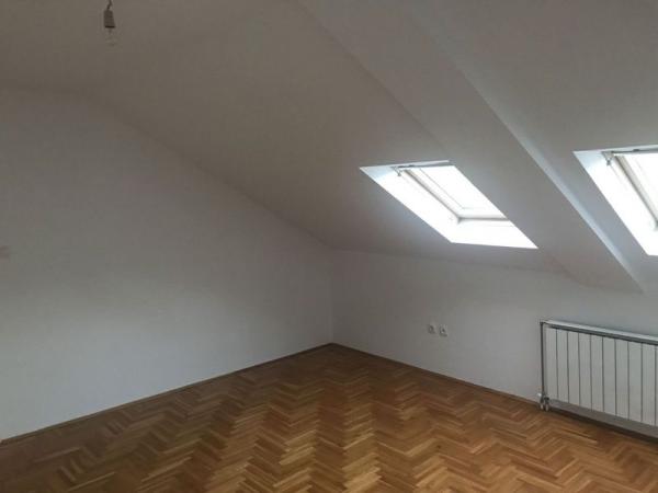 Slika 6 - Detelinara - četvorosoban - š. 512150