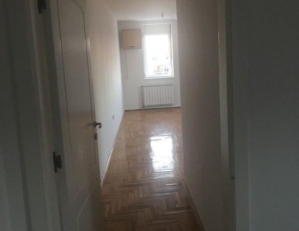 Slika 9 - Detelinara - četvorosoban - š. 512150