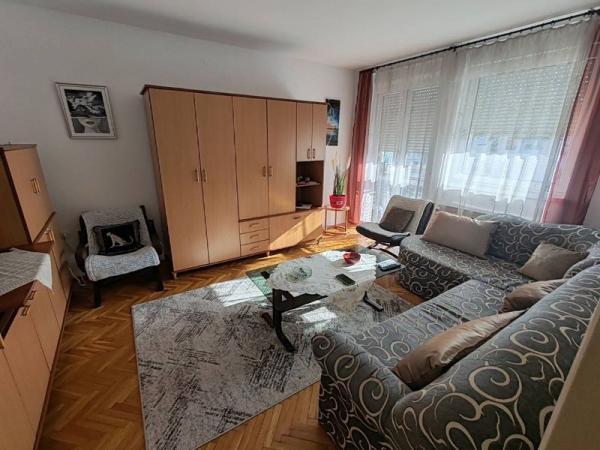 Glavna slika -Lep svetao stan Novo Naselje