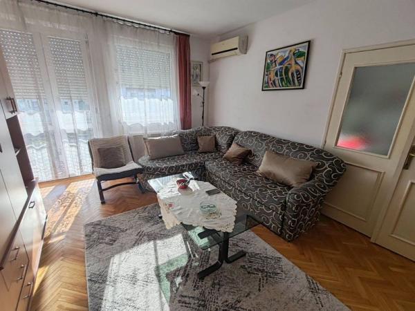 Slika 2 - Lep svetao stan Novo Naselje