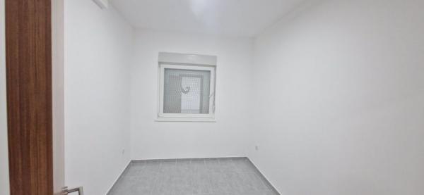 Slika 3 - Jednoiposoban, 28m2, Adice Novi Sad